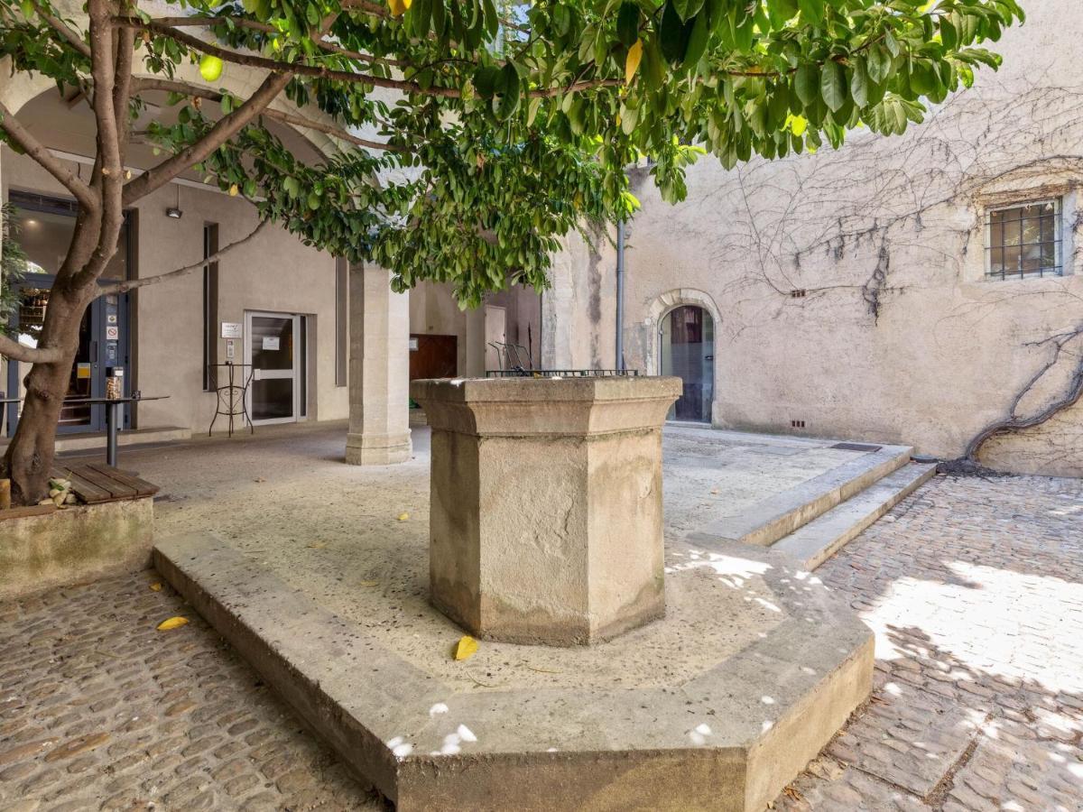 Holiday Home In Avignon Next To The City Centre Exteriör bild